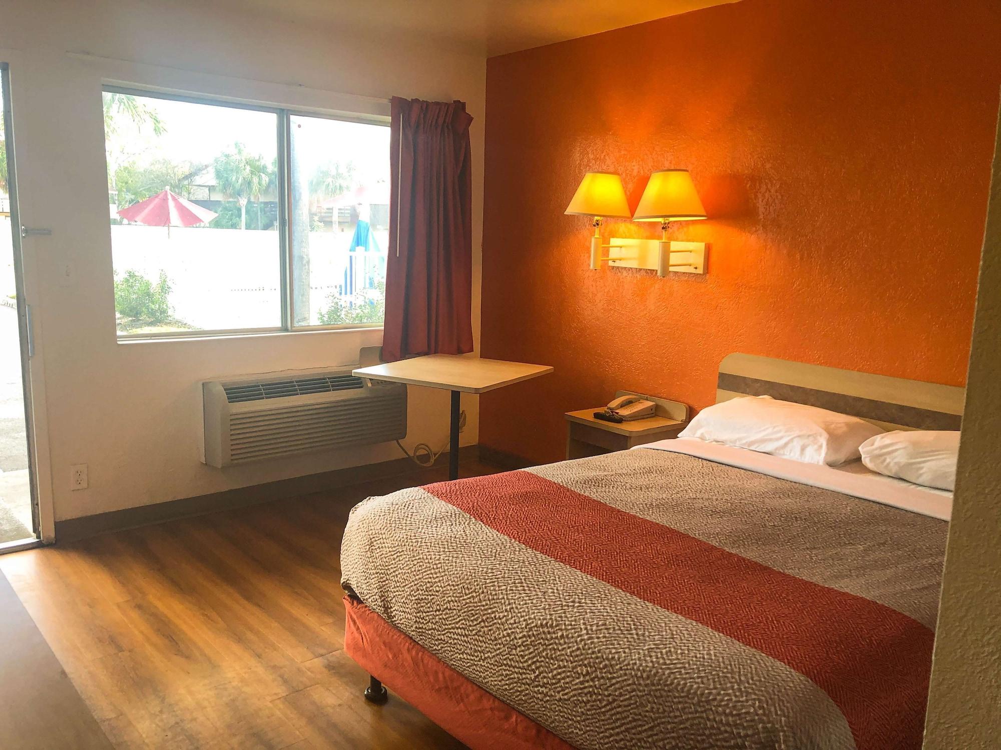 Motel 6-Jacksonville, Fl - Orange Park エクステリア 写真